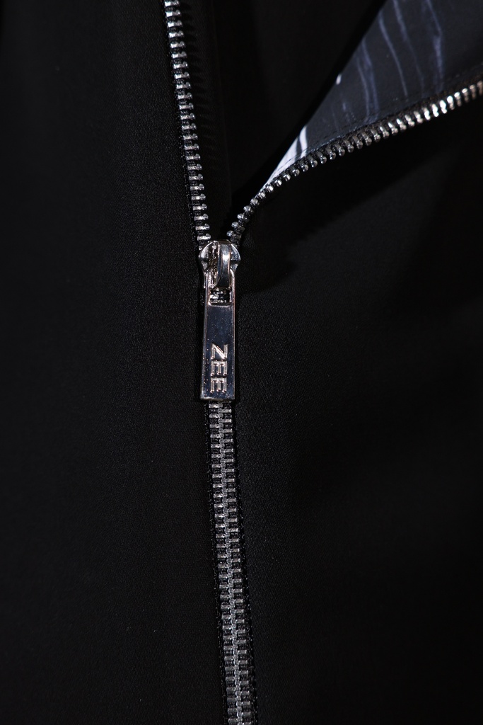 White Brush Zip — detail