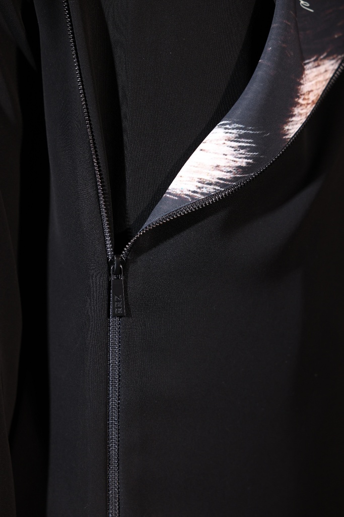 Rose Brush Zip — detail